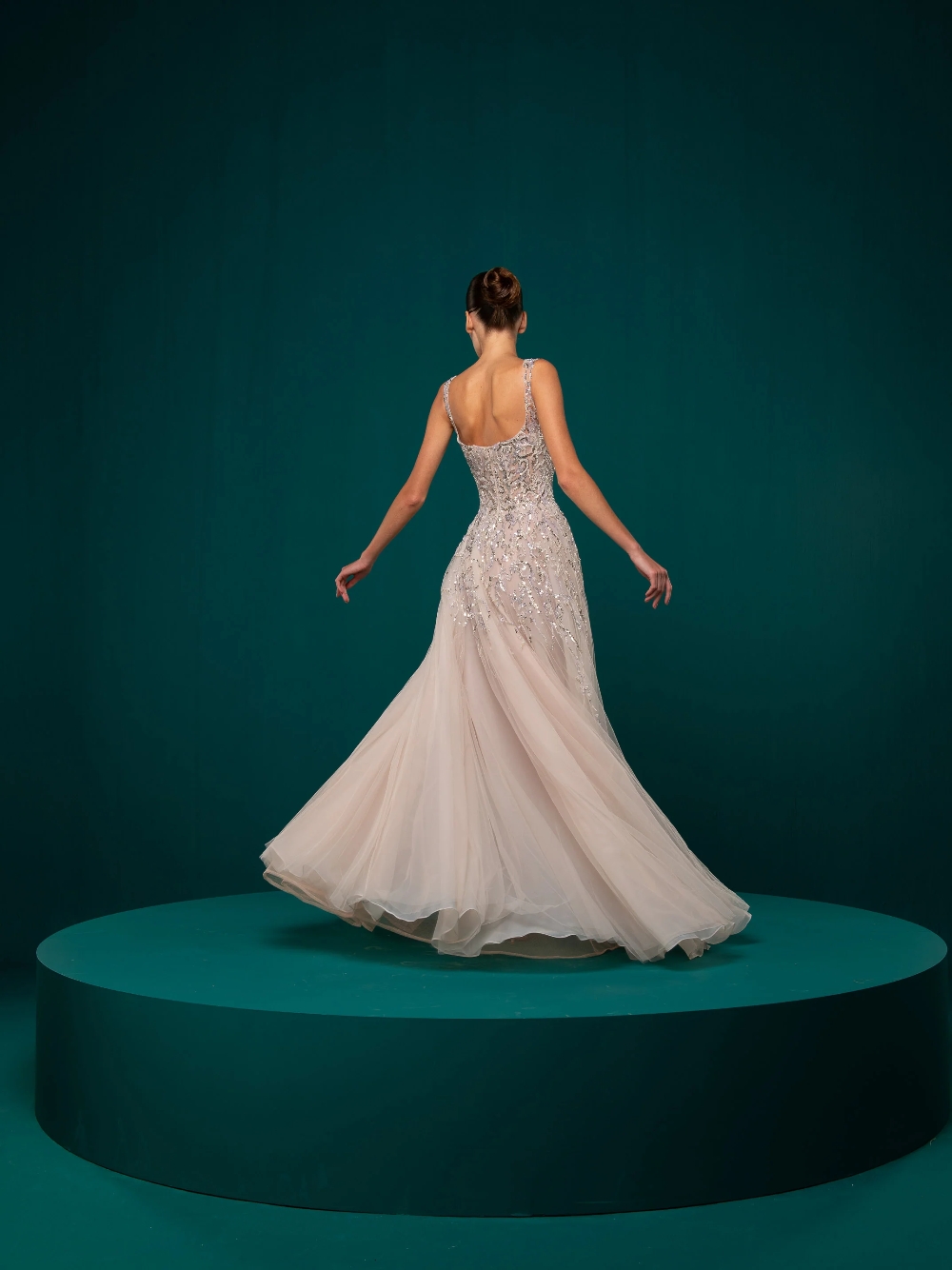Elegant Square Neck Evening Dr - đánh giá và giá Women Formal Wear Dubai